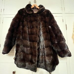 Genuine Mink Coat. Size XXL. Excellent condition.